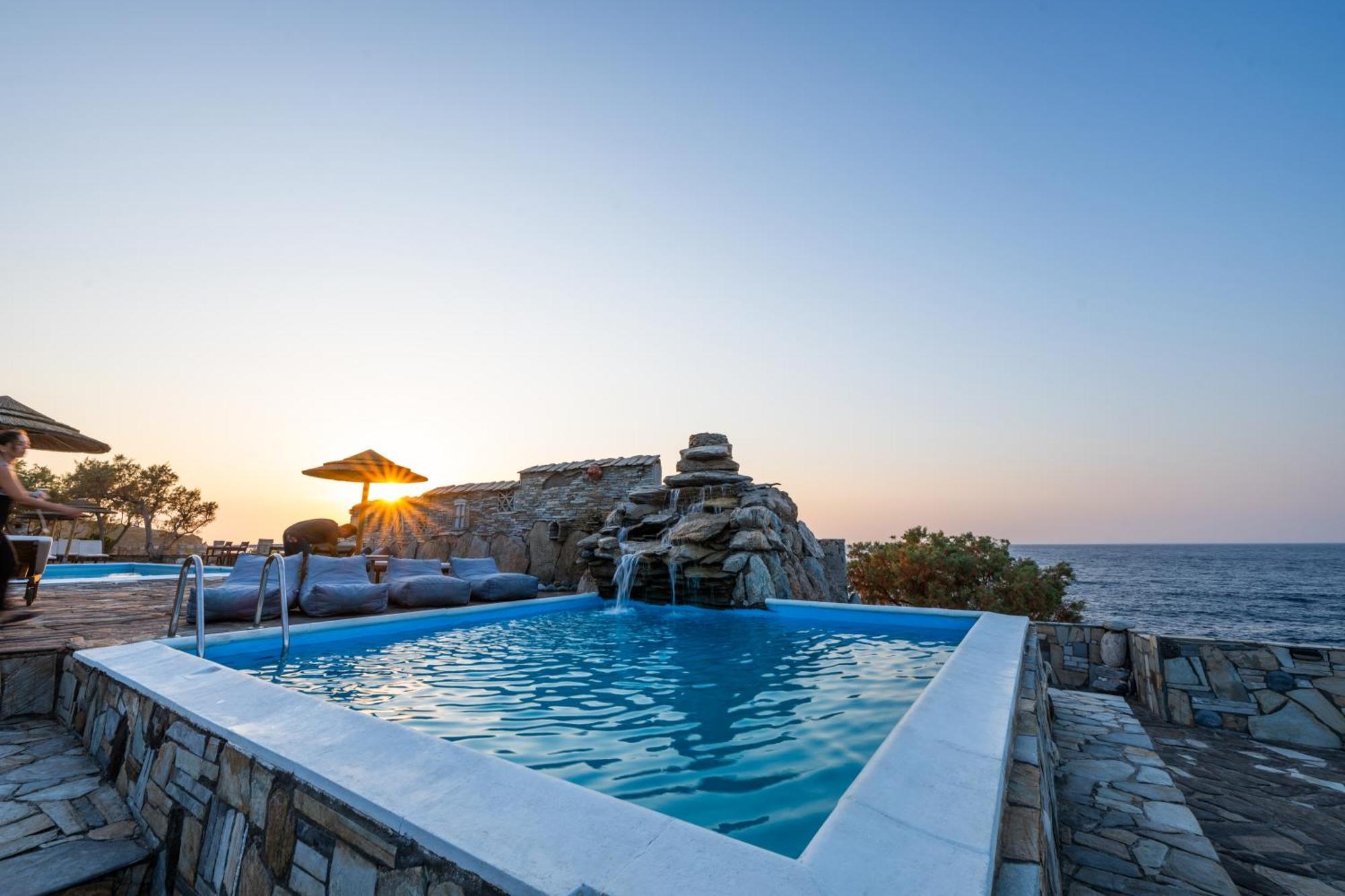 Cavos Bay Hotel & Studios Armenistís Exterior foto