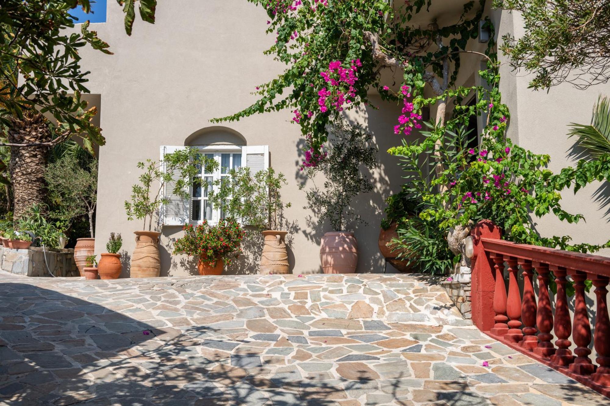 Cavos Bay Hotel & Studios Armenistís Exterior foto