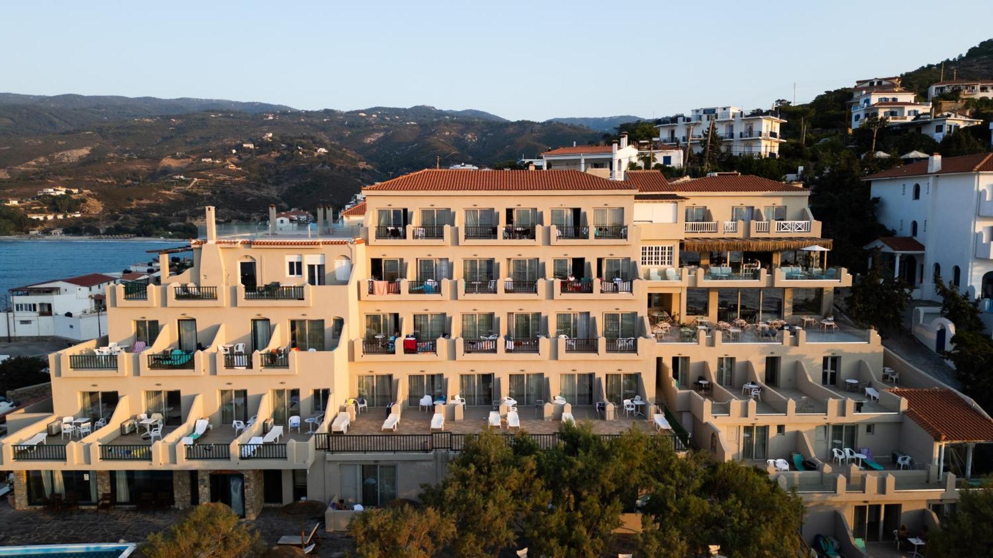 Cavos Bay Hotel & Studios Armenistís Exterior foto