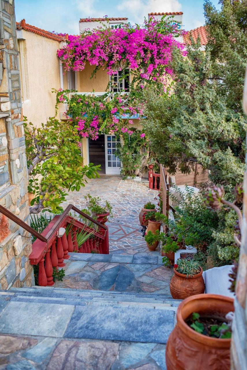 Cavos Bay Hotel & Studios Armenistís Exterior foto